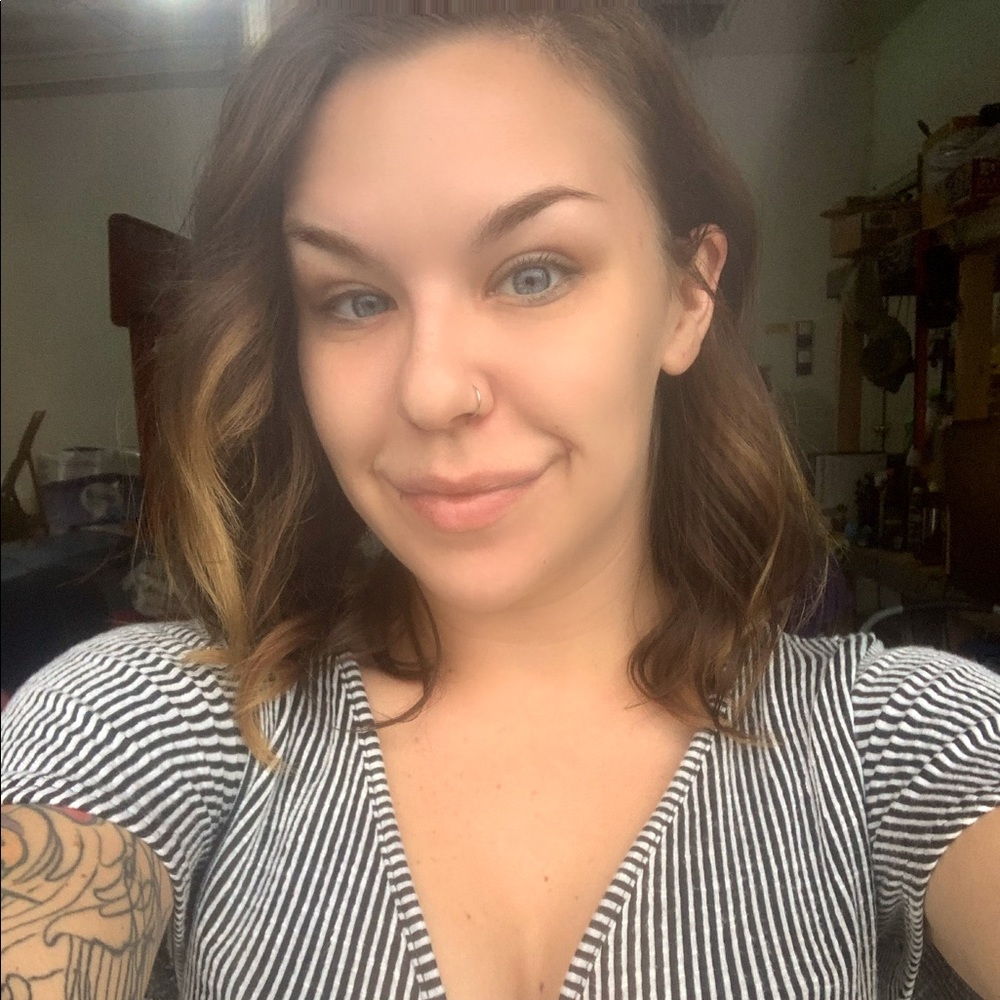 Meet your Posher, Christina